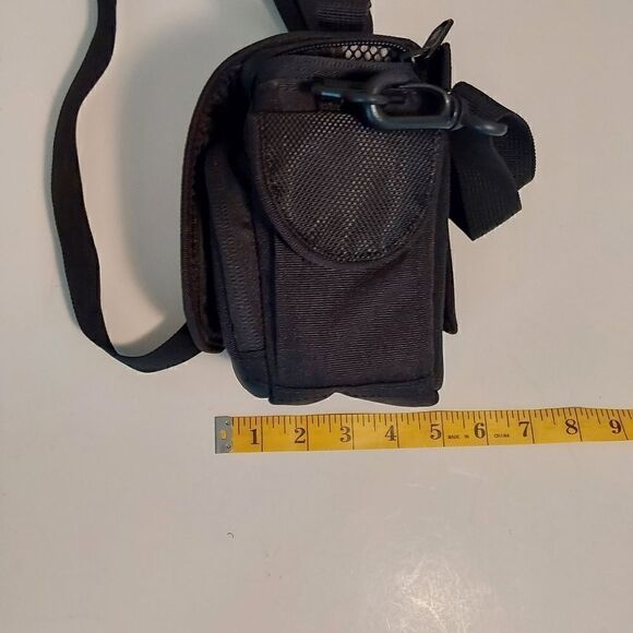 Lowepro Edit 100 Camera Bag Black w/Shoulder Strap - Picture 7 of 9
